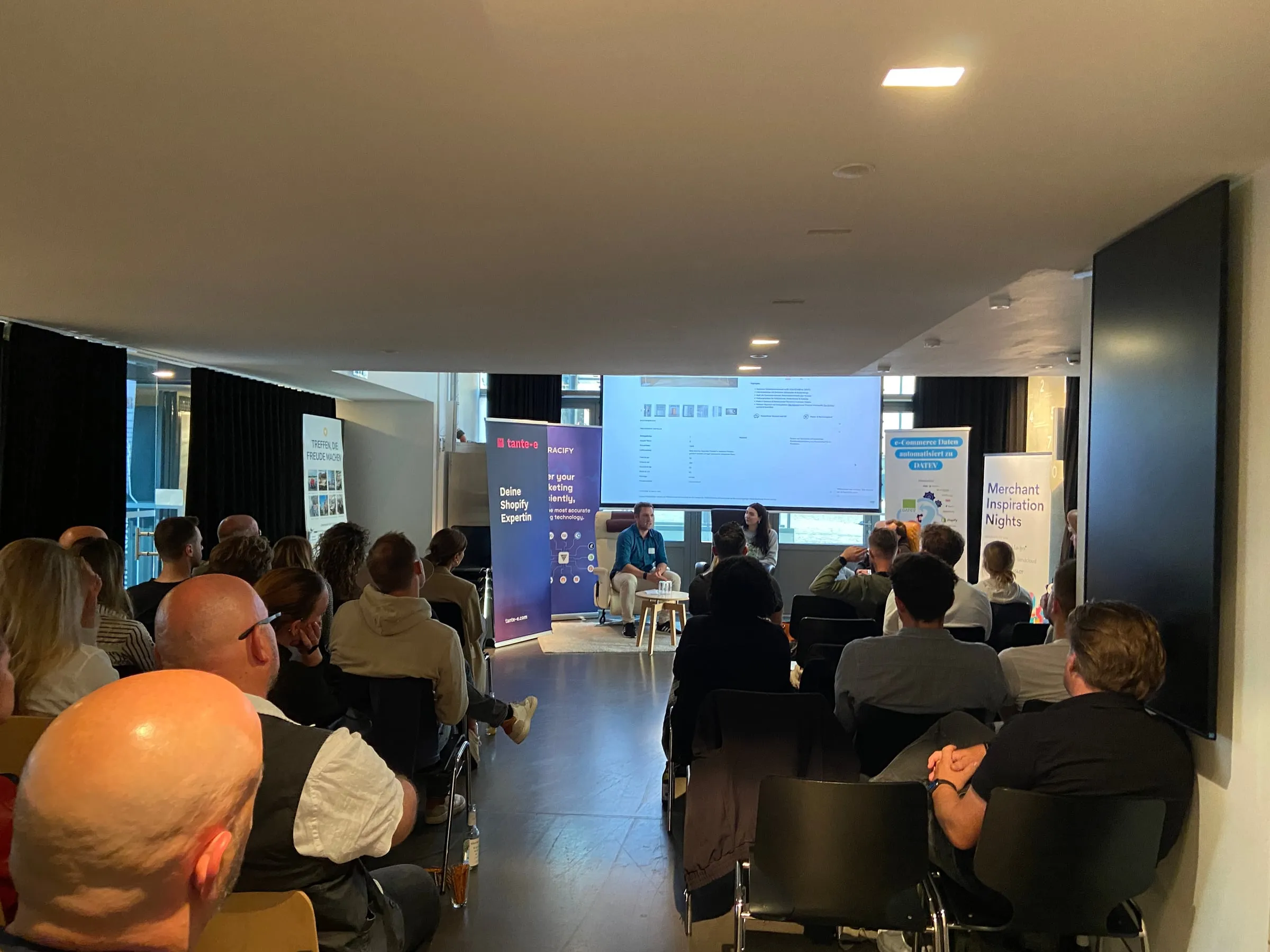 Publikum bei den Merchant Inspiration Nights 2023 in Köln